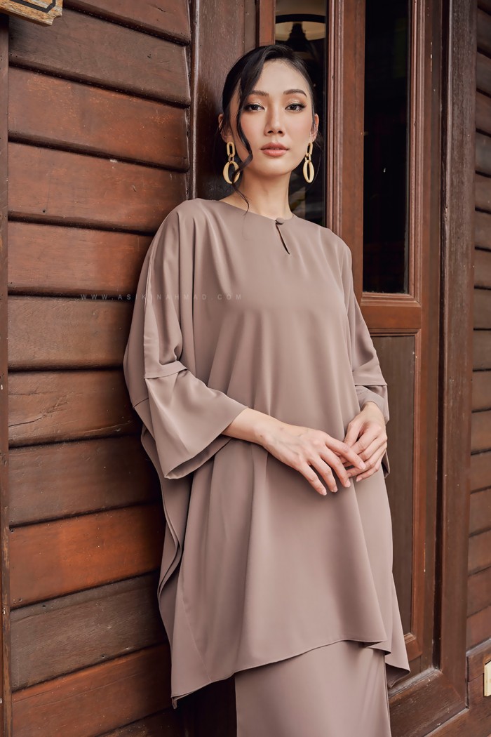 ROSA KURUNG PLAIN IN TAUPE