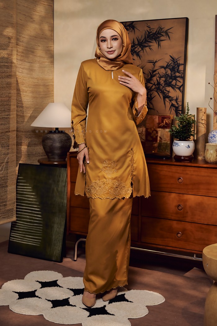 SALLY KURUNG RIAU IN MUSTARD