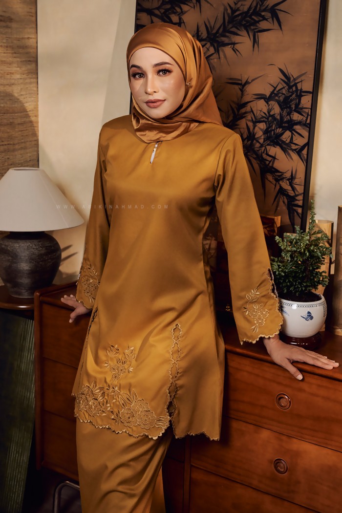 SALLY KURUNG RIAU IN MUSTARD