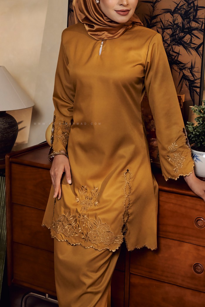 SALLY KURUNG RIAU IN MUSTARD