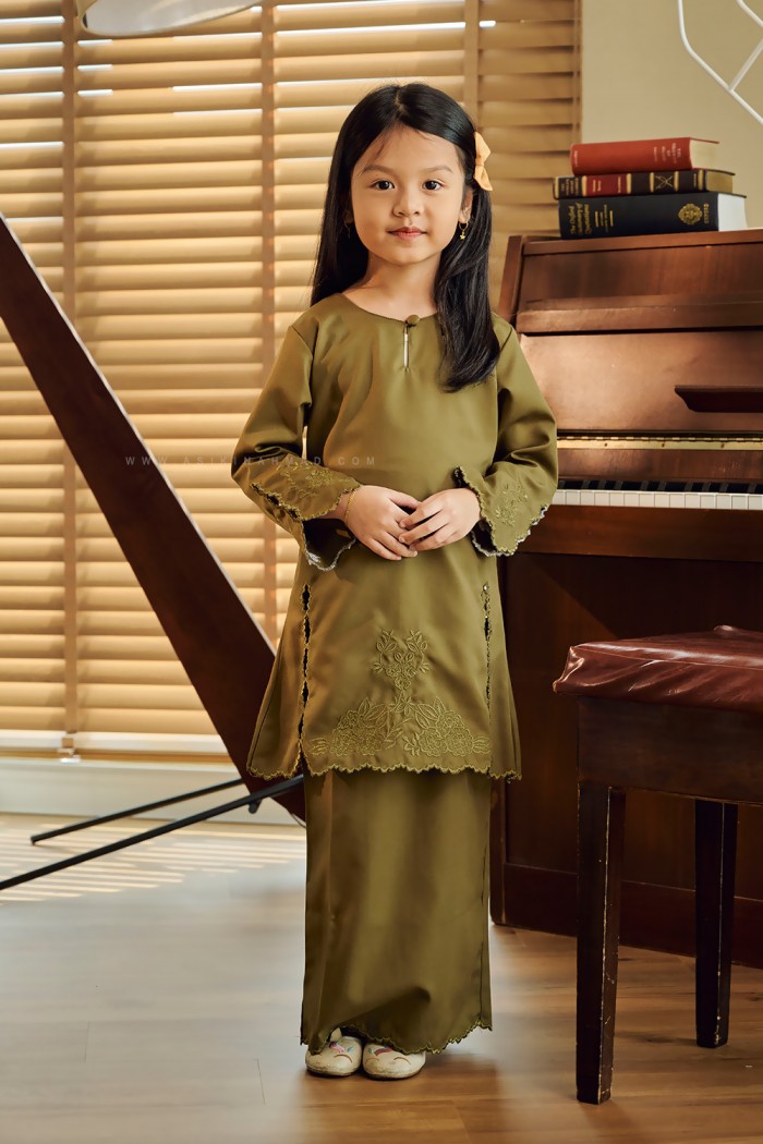 SALLY KURUNG KIDS IN OLIVE