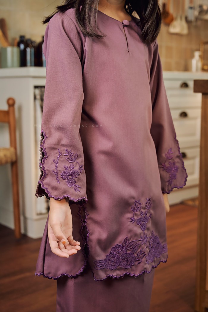 SALLY KURUNG KIDS IN PURPLE