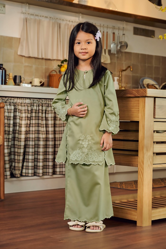 SALLY KURUNG KIDS SAGE GREEN