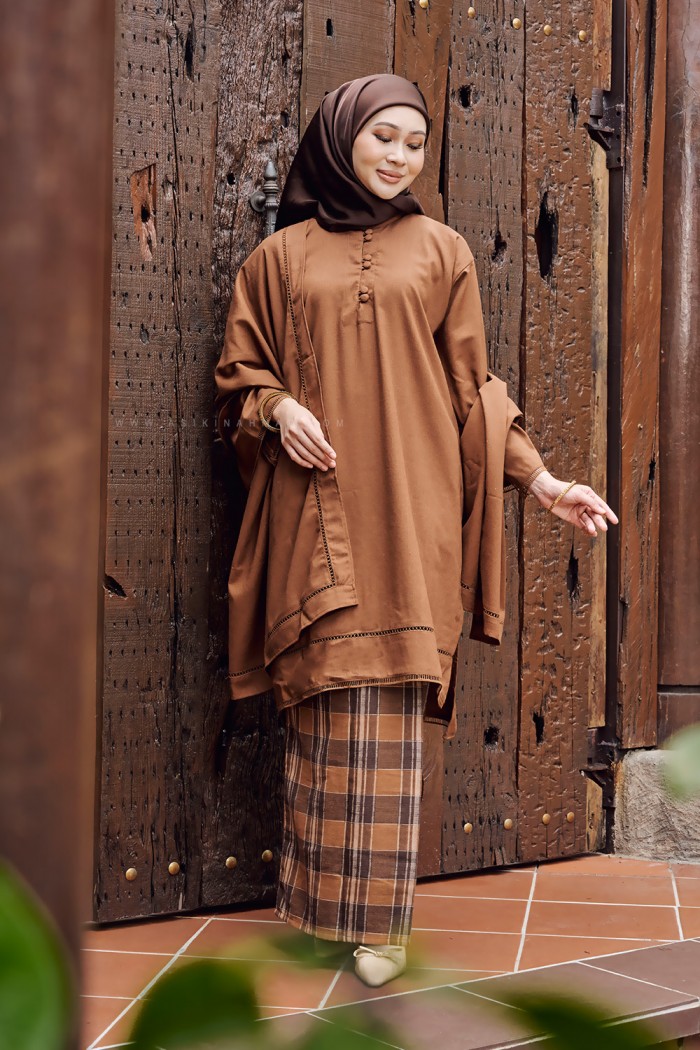 SARI KENCANA KURUNG (SKC-D3) IN GOLDEN BROWN