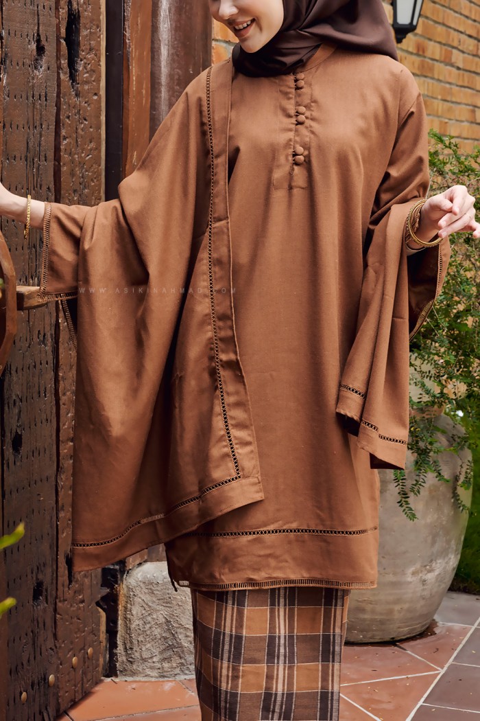 SARI KENCANA KURUNG (SKC-D3) IN GOLDEN BROWN