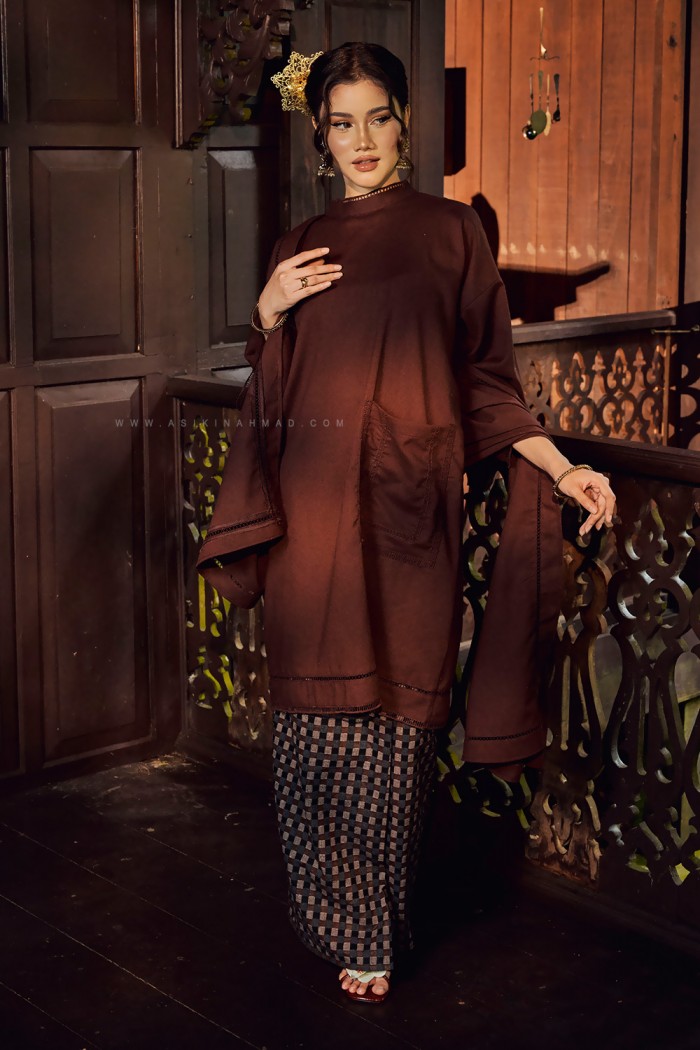 SARI WULAN KURUNG (SWC-D3) IN MOHAGANY BURGUNDY