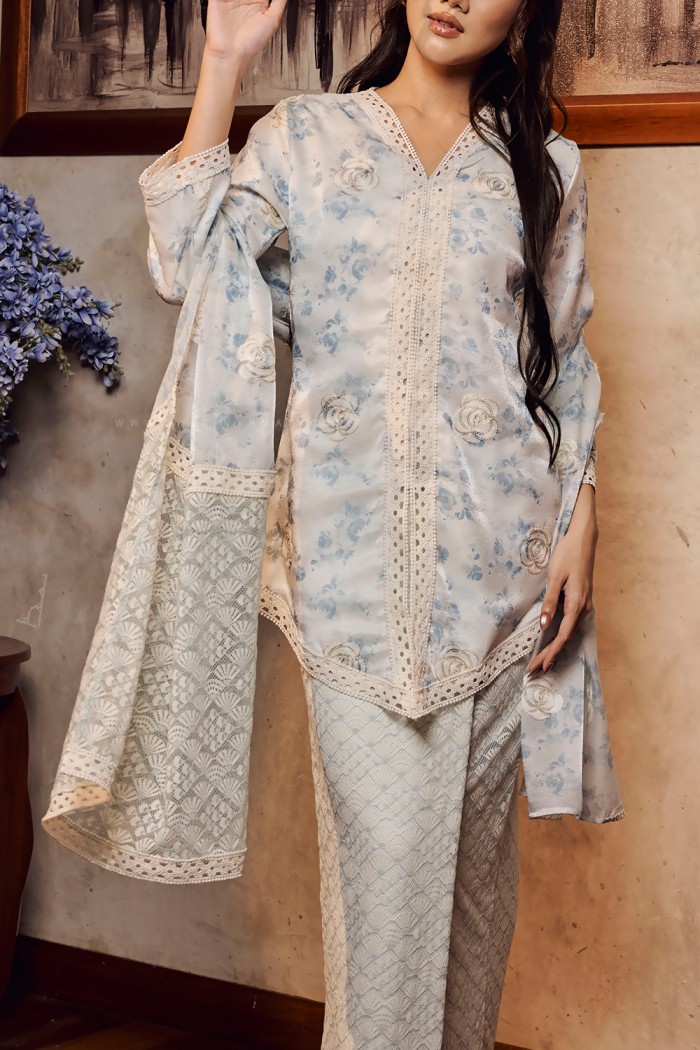 KARTINI SELENDANG IN BABY BLUE