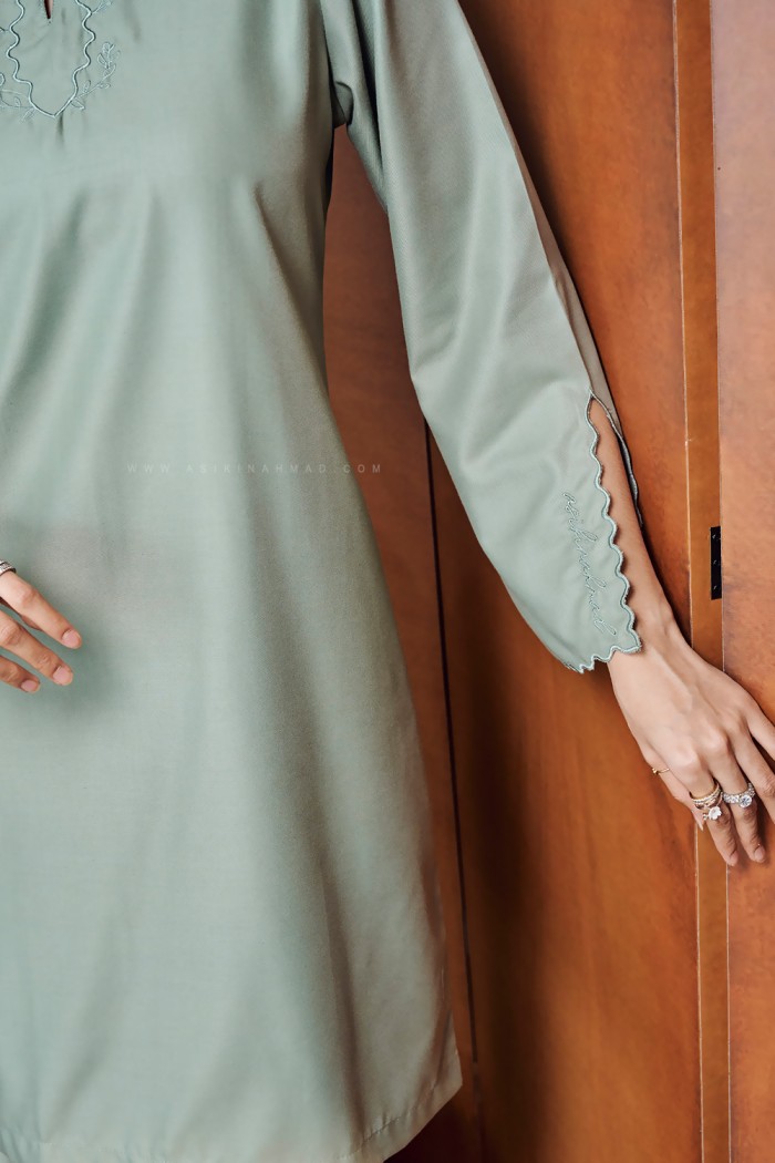 SONIA KURUNG IN MINT GREEN