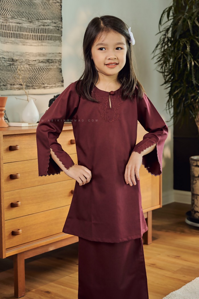 SONIA KURUNG KIDS IN  BURGUNDY