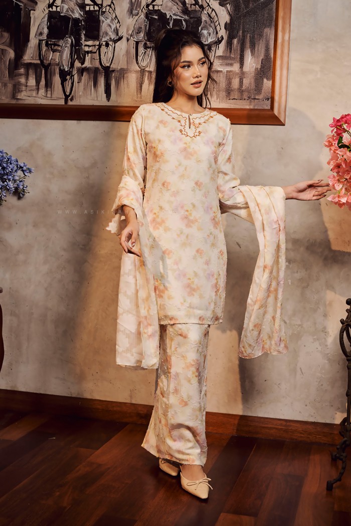 SONIA PRINTED KURUNG in ORANGE