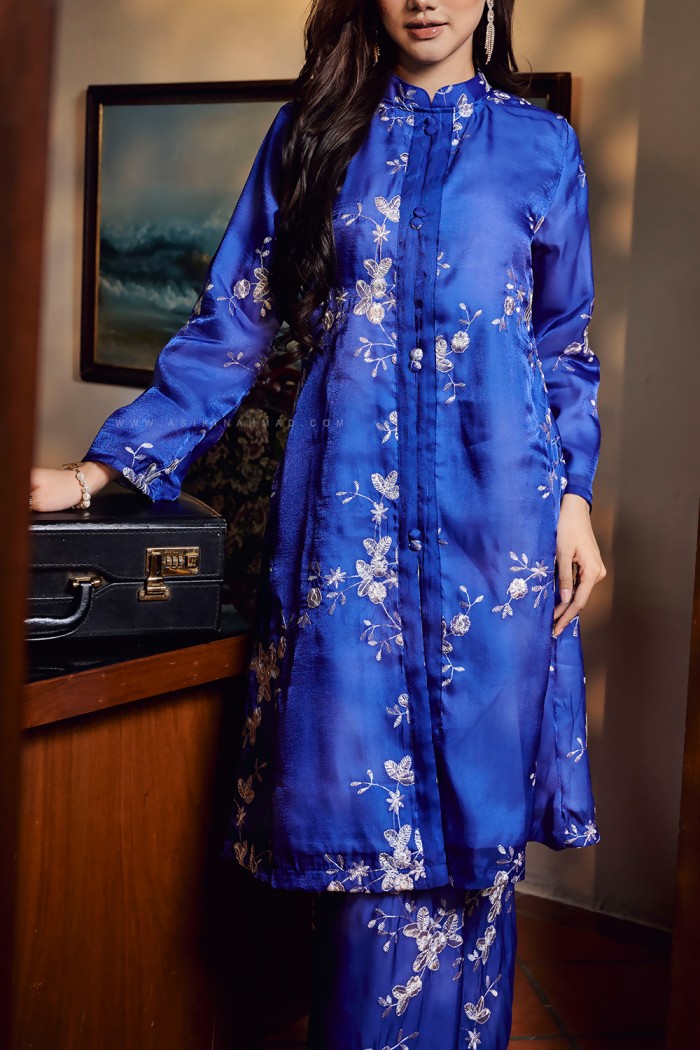 SUTHERA KEBARUNG in ROYAL BLUE