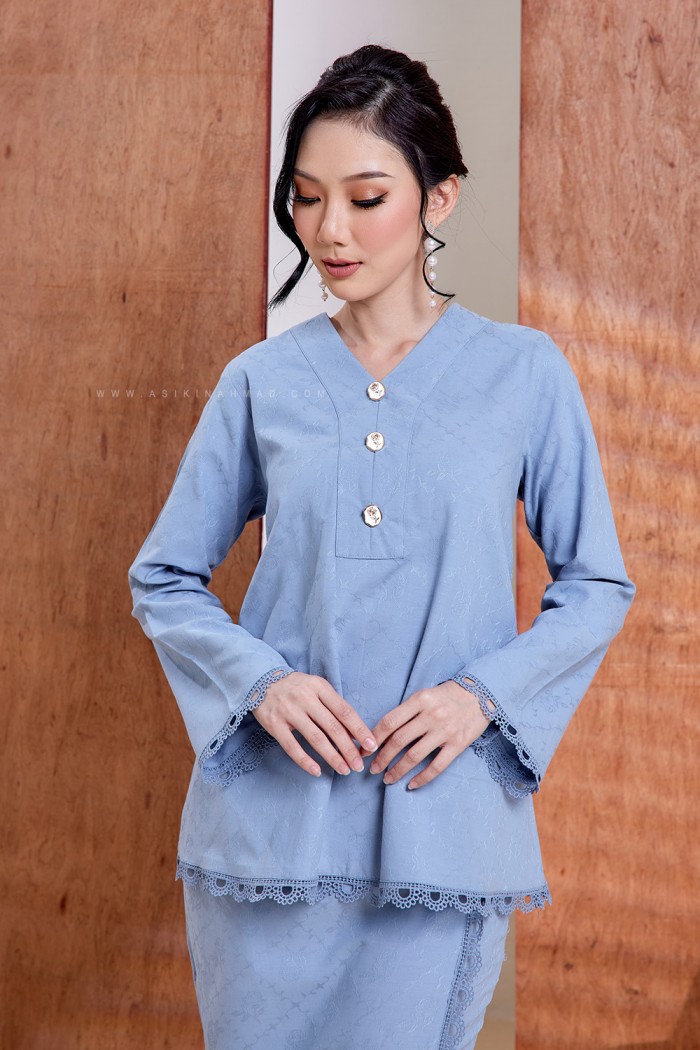 ZEHRA KURUNG in BABY BLUE