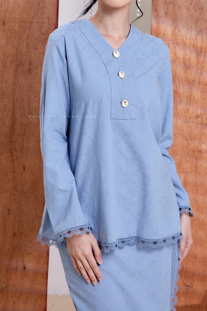 ZEHRA KURUNG in BABY BLUE