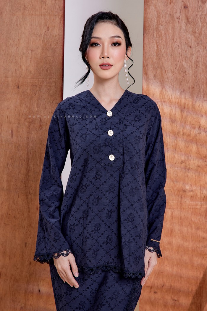 ZEHRA KURUNG in NAVY BLUE