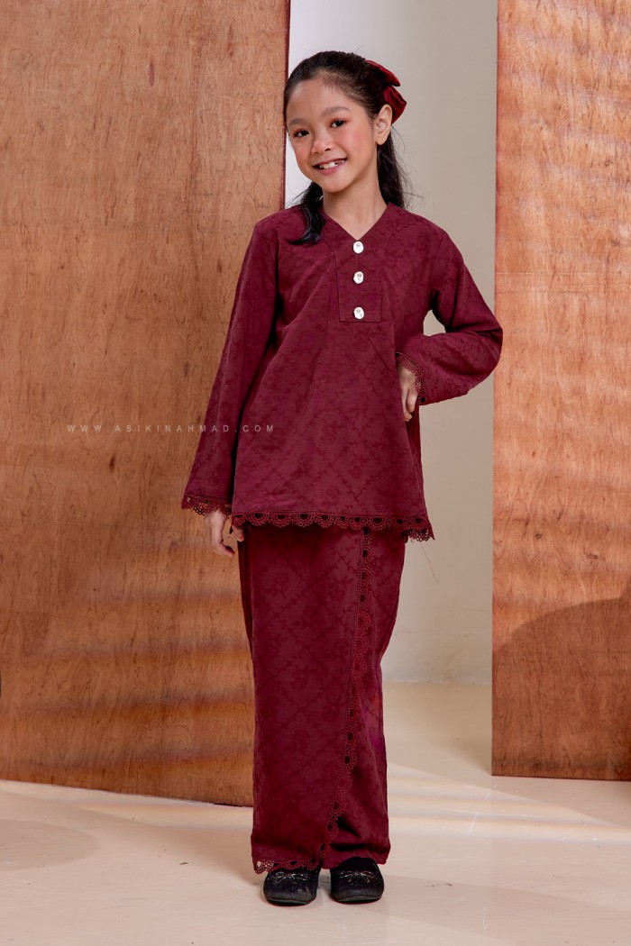 ZEHRA KURUNG KIDS in MAROON