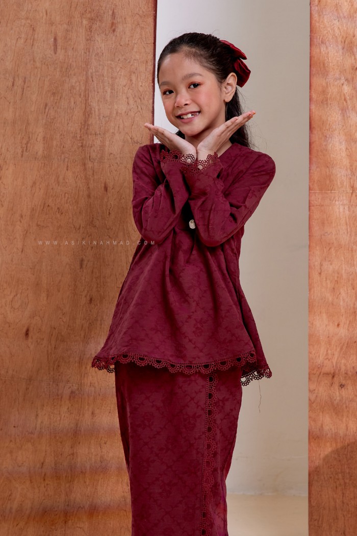 ZEHRA KURUNG KIDS in MAROON