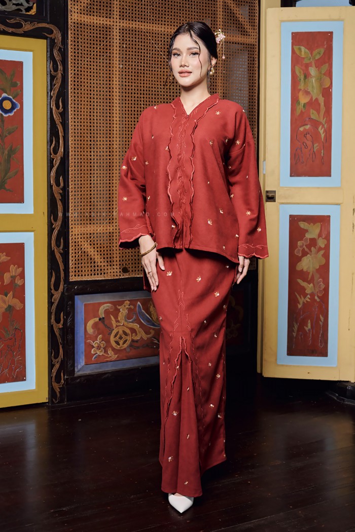 MEKAR MANIS KEBAYA (MMK-D1) in MAROON