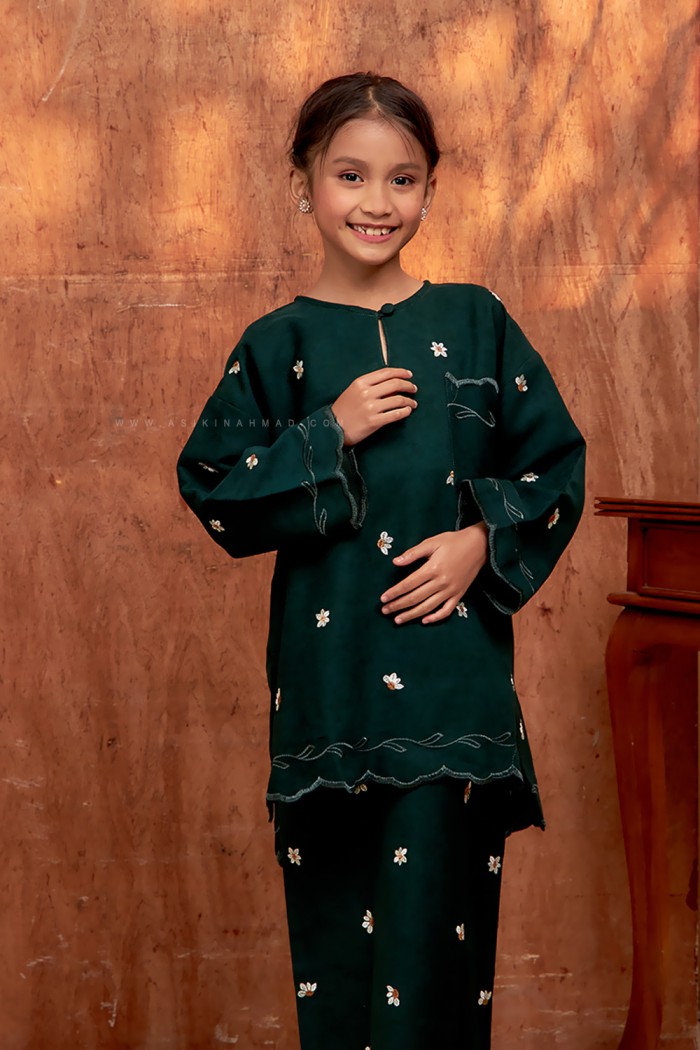 MEKAR SURI KIDS (MSSK-D1) in EMERALD