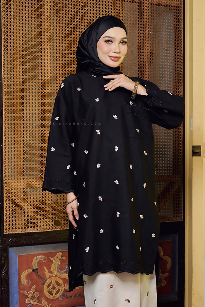 MEKAR SURI KURUNG (MSK-D1) in BLACK WHITE