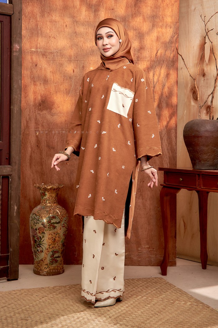 MEKAR SURI KURUNG (MSK-D1) in CARAMEL BROWN