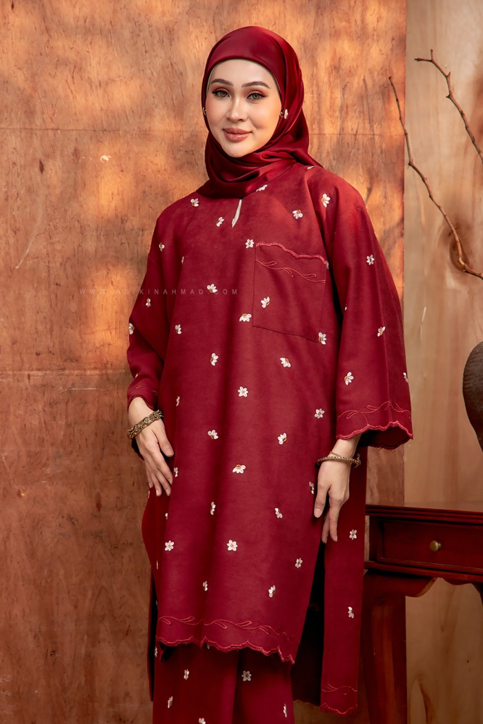 MEKAR SURI KURUNG (MSK-D1) in MAROON