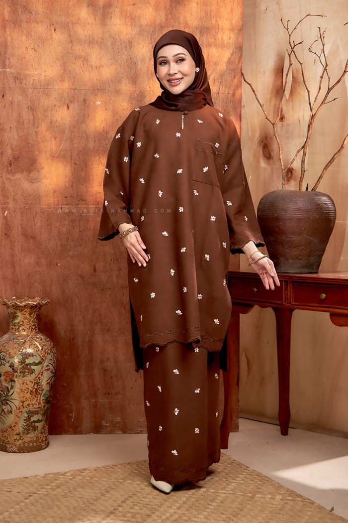 MEKAR SURI KURUNG (MSK-D1) in RICH BROWN