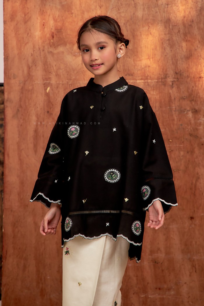 PUTERI RATNA KIDS (PRKK-D2) in BLACK