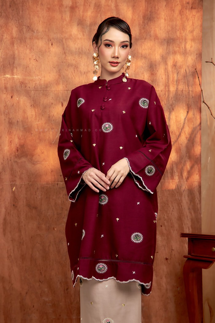 PUTERI RATNA KURUNG (PRK-D2) in BURGUNDY