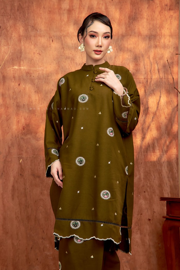 PUTERI RATNA KURUNG (PRK-D2) in OLIVE