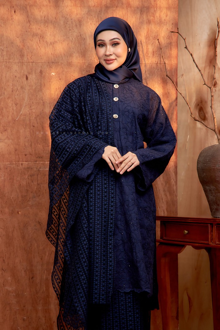 TUN KASMIRA KURUNG (TKE-D3) in NAVY BLUE