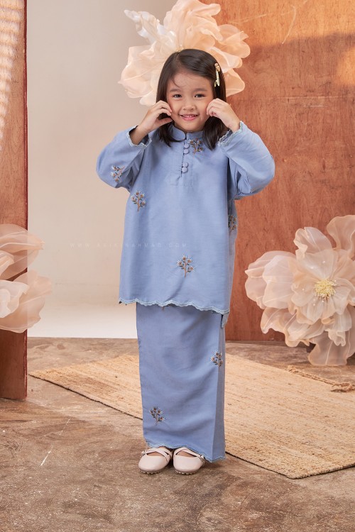 MARIA KURUNG KIDS in BABY BLUE