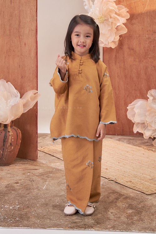 MARIA KURUNG KIDS in MUSTARD