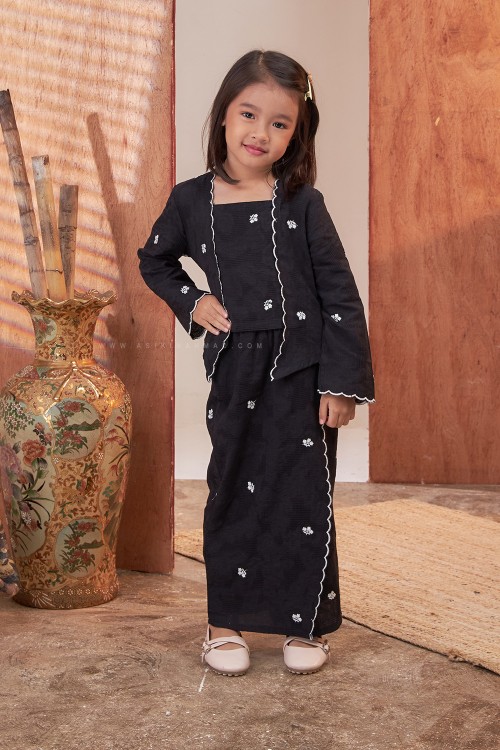 RAESA KEBAYA KIDS in DEEP BLACK