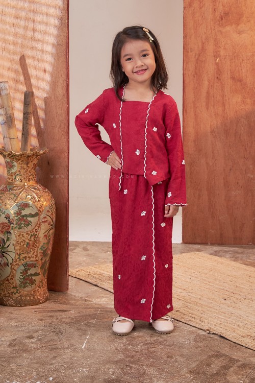 RAESA KEBAYA KIDS in RUBY RED